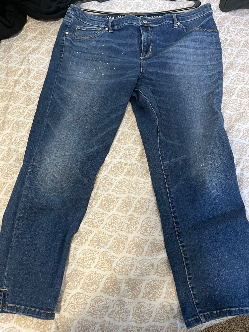Ava & Viv Women's Dark Blue Straight-Leg cropped stretch Jeans with Faded Detail